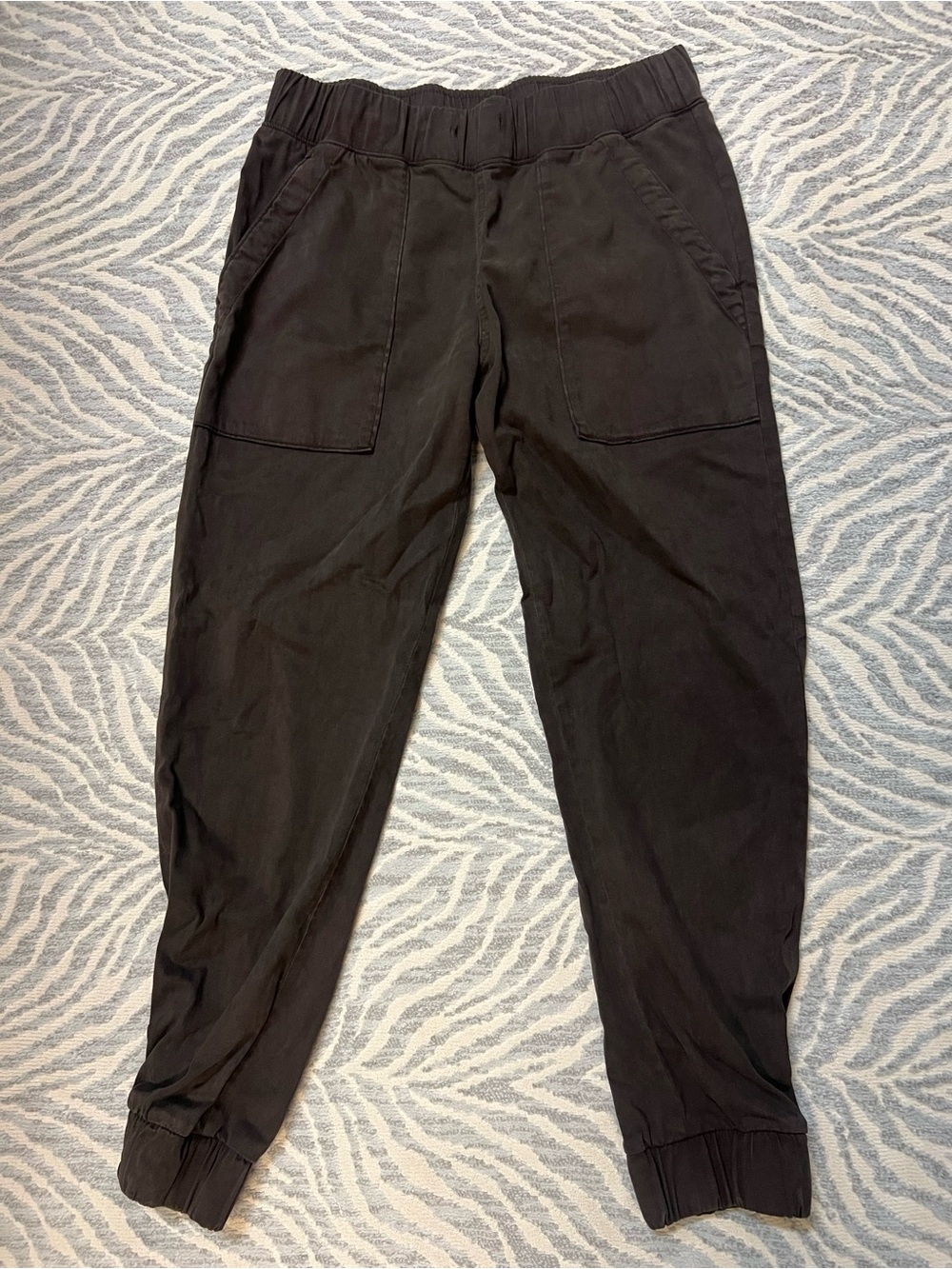 Bella Dahl Chocolate Joggers